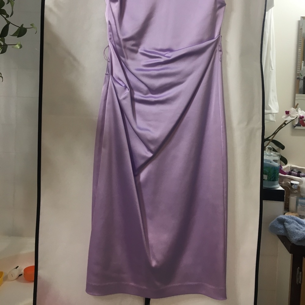 Le Chateau lilac dress - Picture 6 of 8